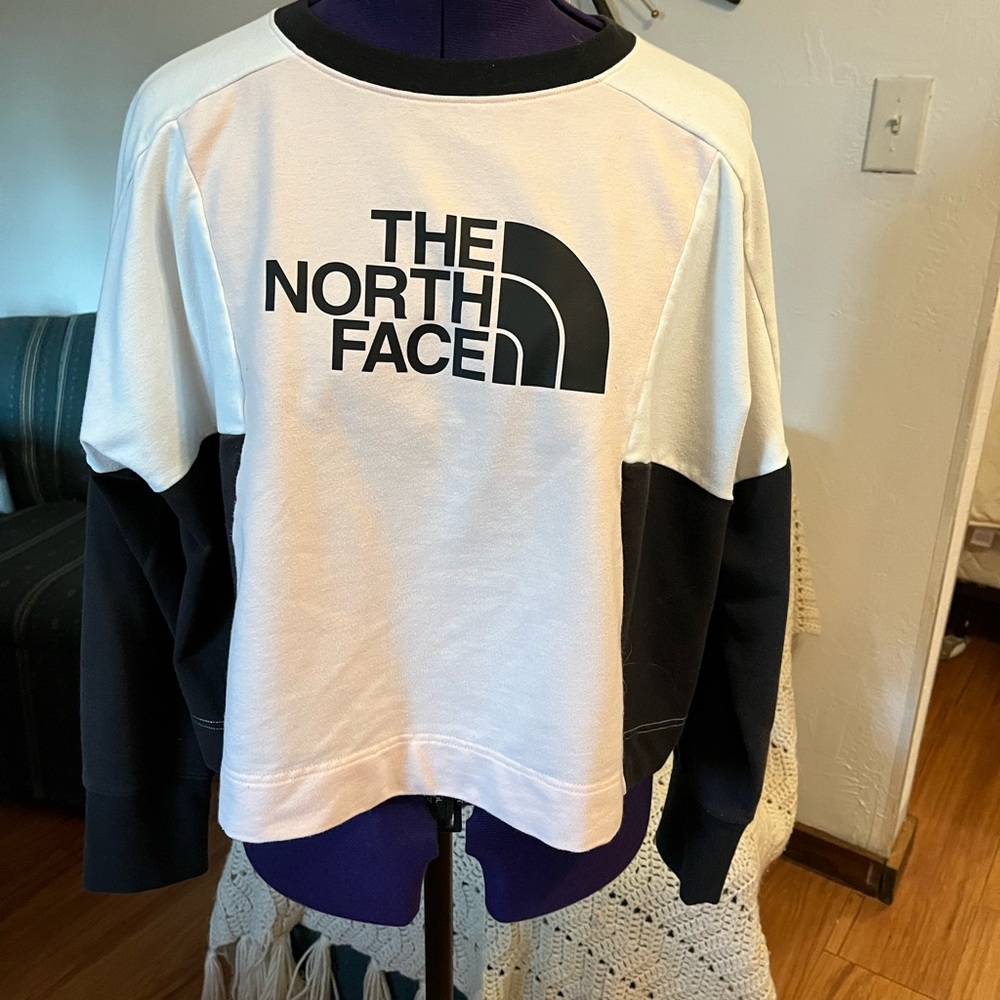Northface sweatshirt